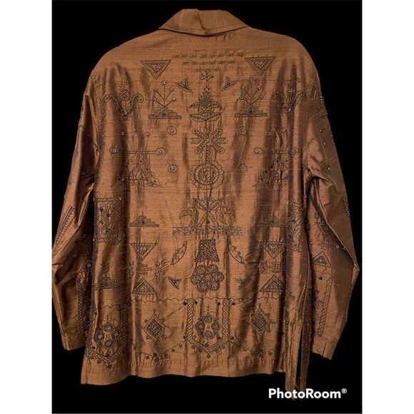Chico’s 100% Silk Embroidered/Beaded Blouse Sz. S Asian Abstract Desg. Boxy - Picture 3 of 7
